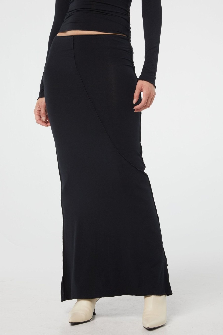 Bottoms The Line by K | Vana Skirt Black