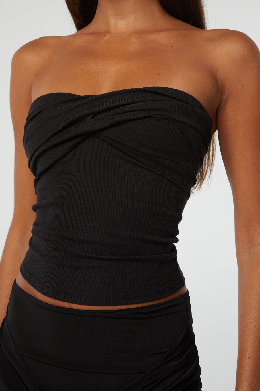 Tops The Line by K | Izzy Tube Top Black