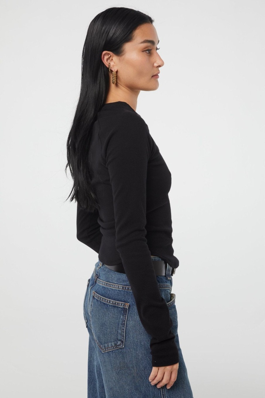 Tops The Line by K | Areli T-Shirt Black