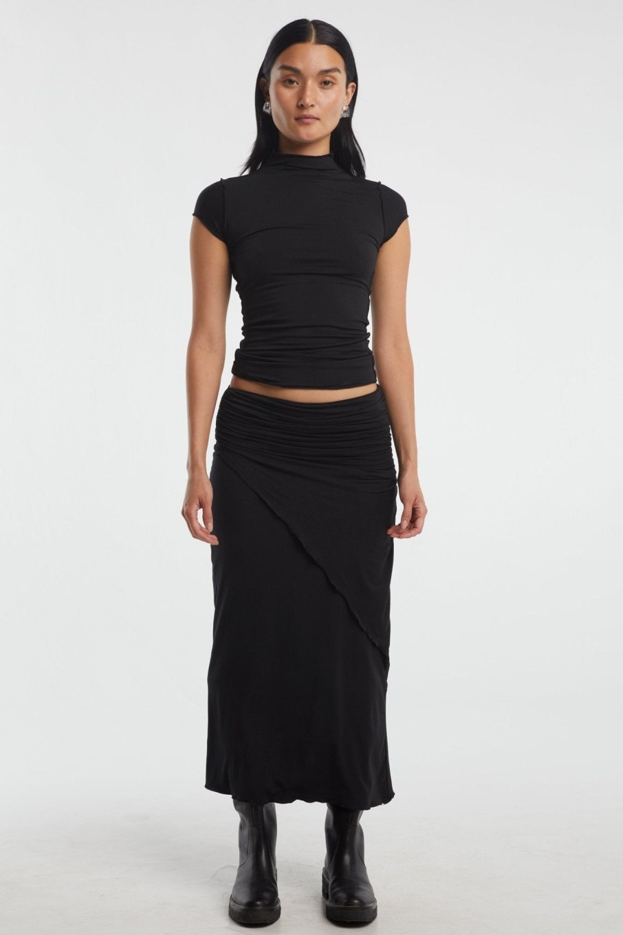 Bottoms The Line by K | Anita Skirt Black